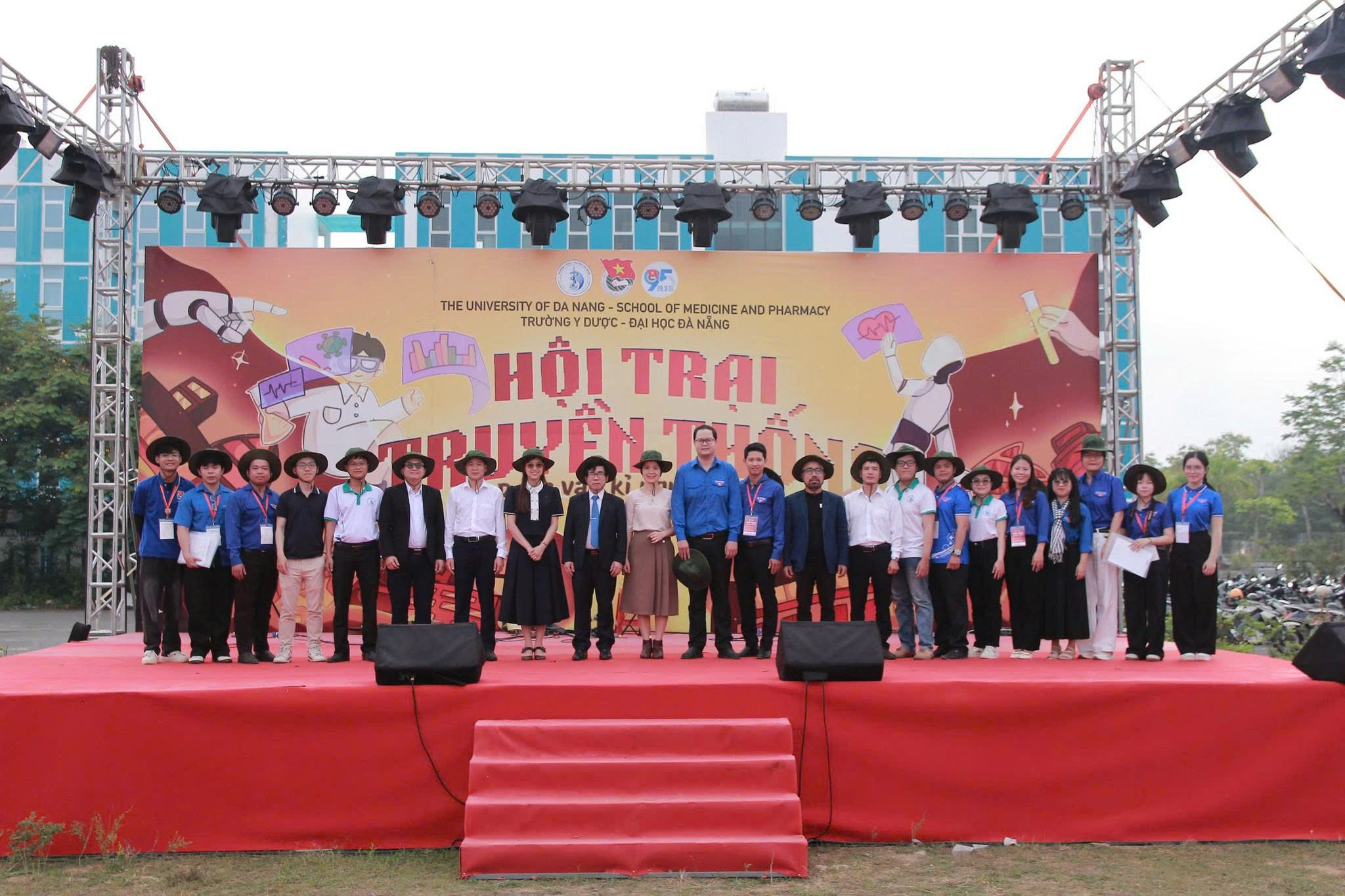 hoi-trai-truyen-thong-nam-2026-tuoi-tre-truong-y-duoc-buoc-vao-ky-nguyen-moi-20260402094850.jpg