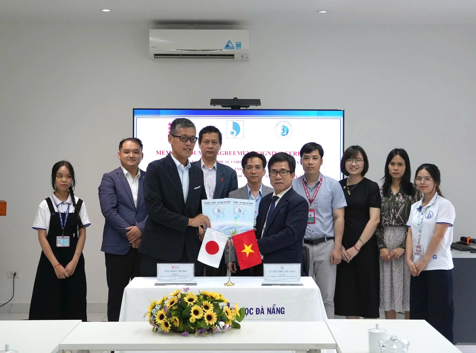 tieu-diem-tuyen-sinh-sinh-vien-truong-y-duoc-dhdn-voi-nhieu-co-hoi-trao-doi-hoc-thuat-quoc-te-20250716084044.jpg