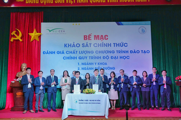 be-mac-khao-sat-chinh-thuc-danh-gia-chat-luong-chuong-trinh-dao-tao-tai-truong-y-duoc-dai-hoc-20250324192257.png