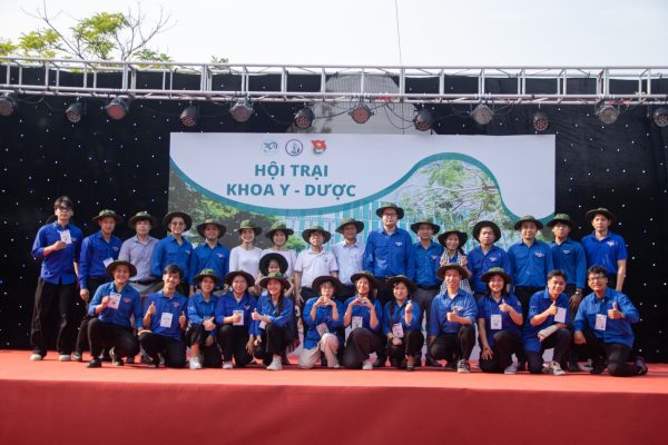 Hội trại “Tuổi trẻ Y Dược Đại học Đà Nẵng – Vươn tầm cao mới”